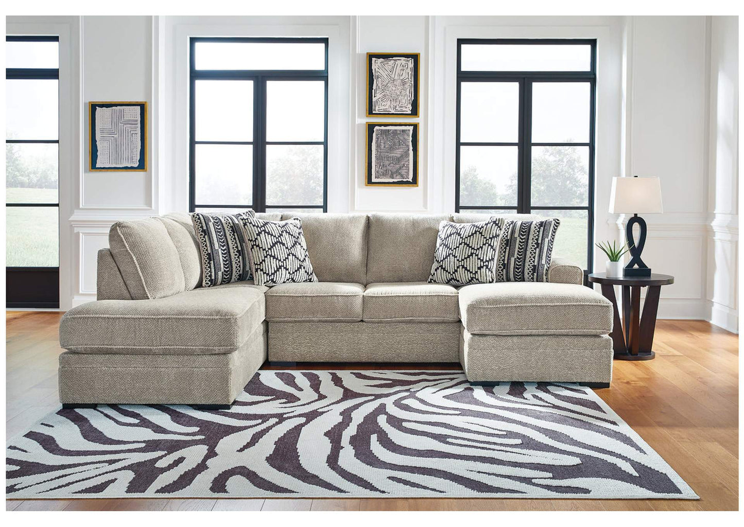 Calnita 2-Piece Sectional with Chaise