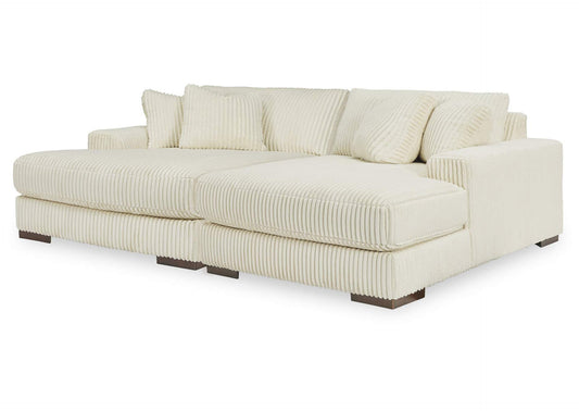 Lindyn Super Chaise