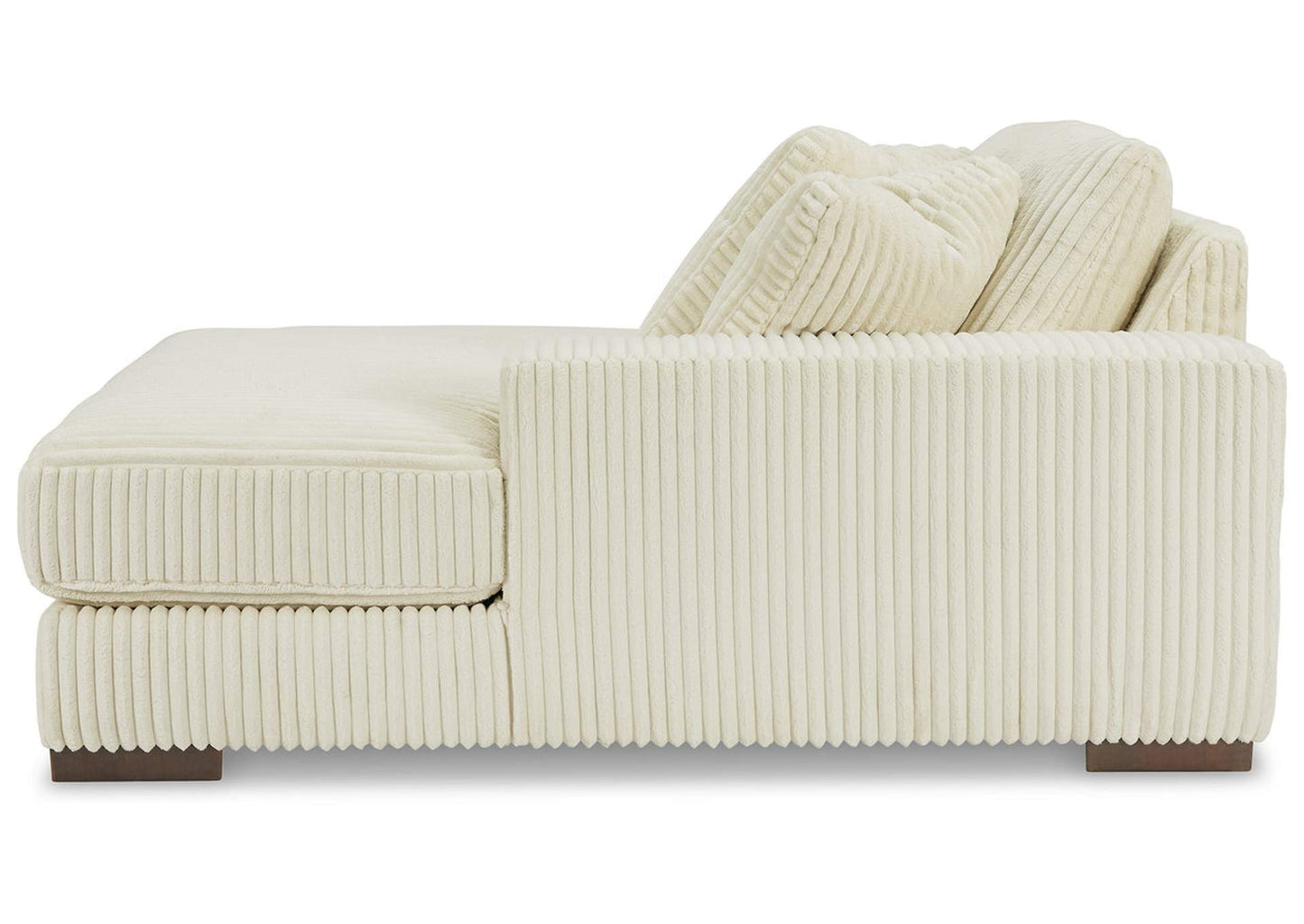 Lindyn Super Chaise