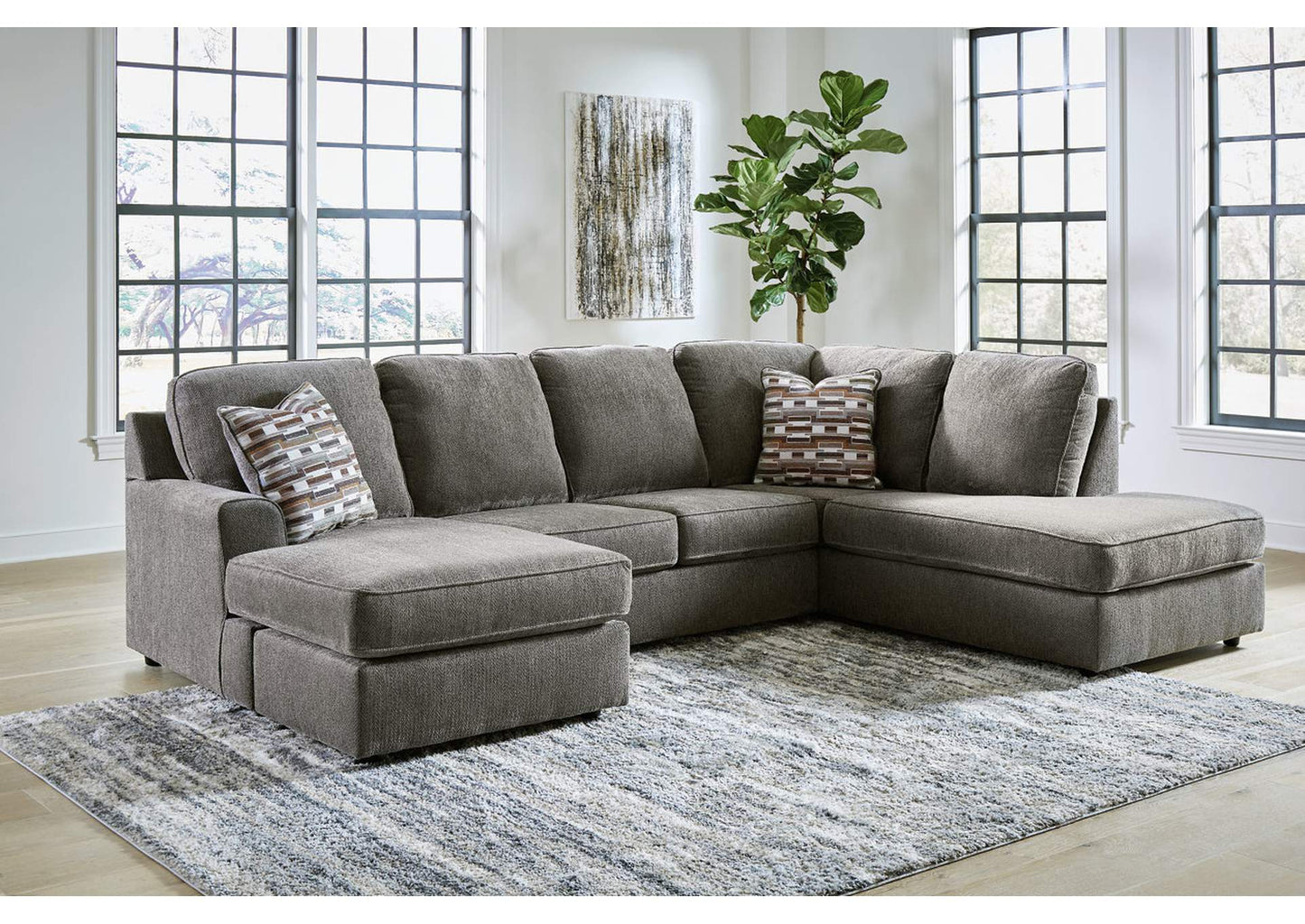 O'Phannon 2-Piece Sectional with Chaise