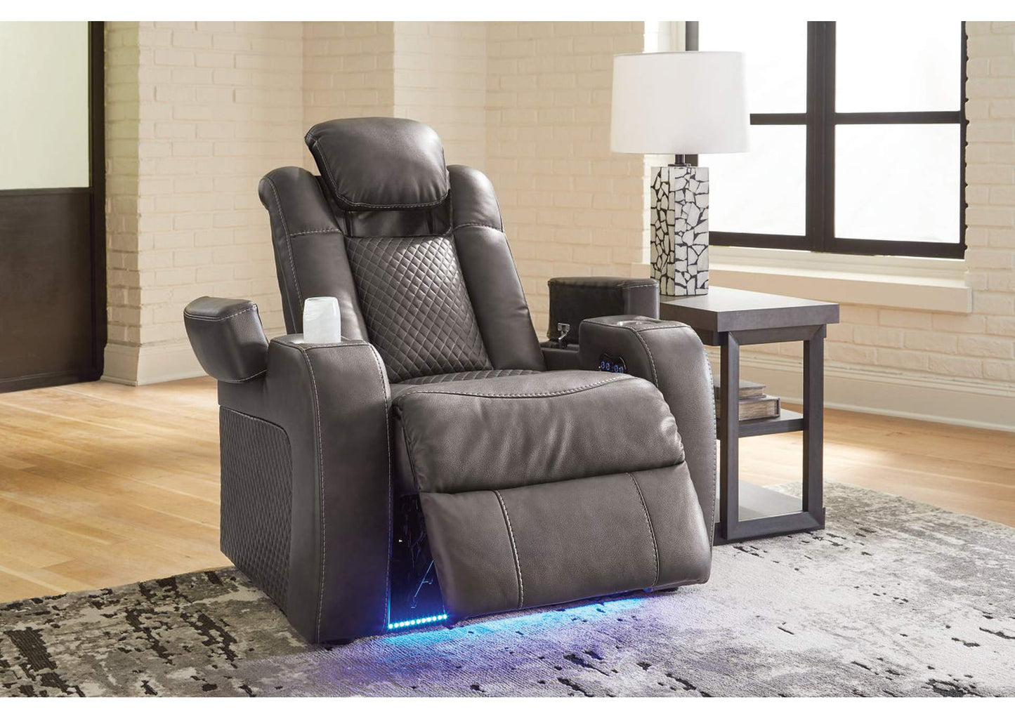 Fyne-Dyme Power Recliner