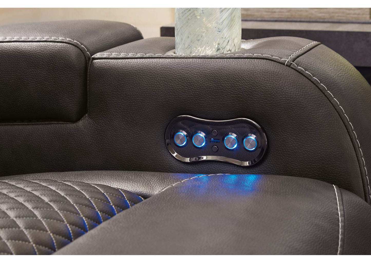 Fyne-Dyme Power Recliner