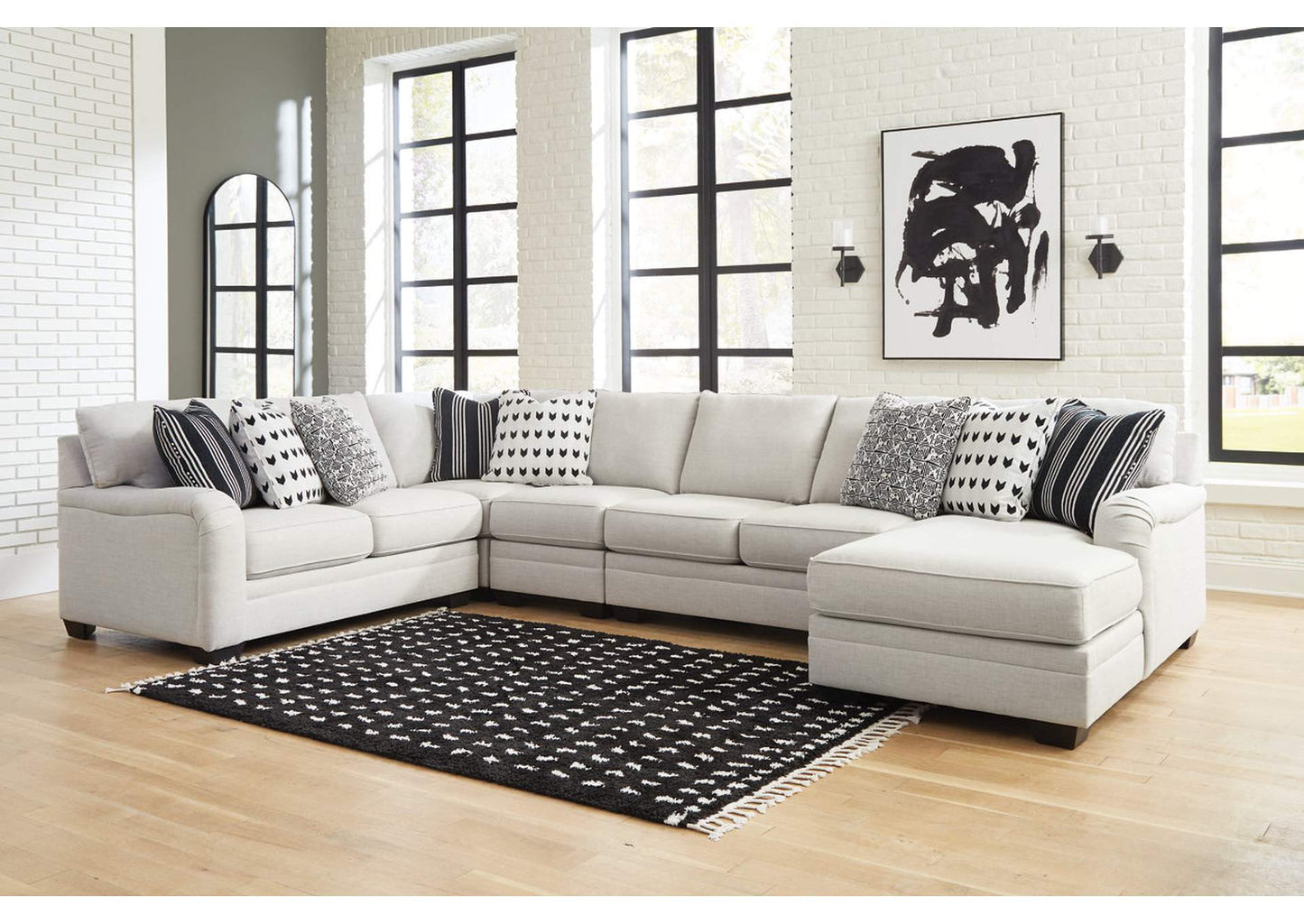 Huntsworth 5-Piece Sectional with Ottoman