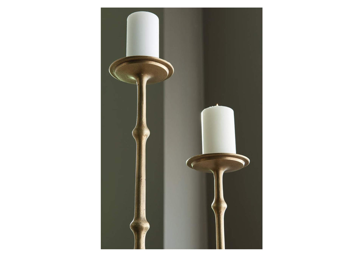 Larwick Candle Holder (Set of 2)