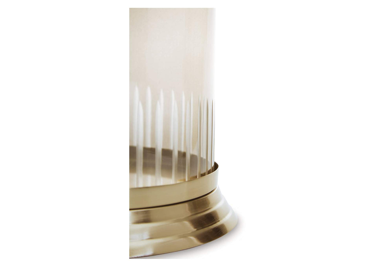 Aavinson Candle Holder