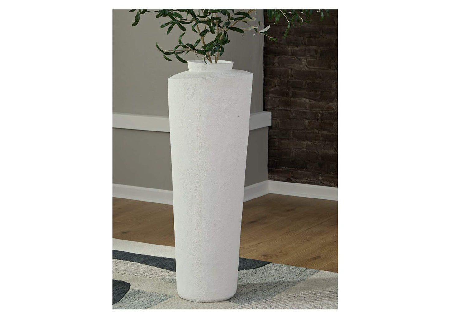 Flurinworth Vase