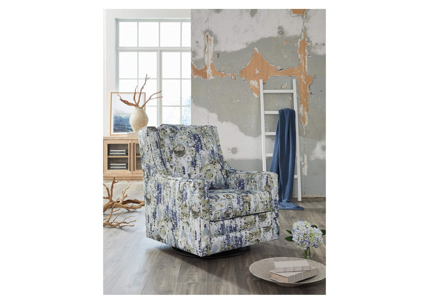 Dustinford Swivel Glider Accent Chair