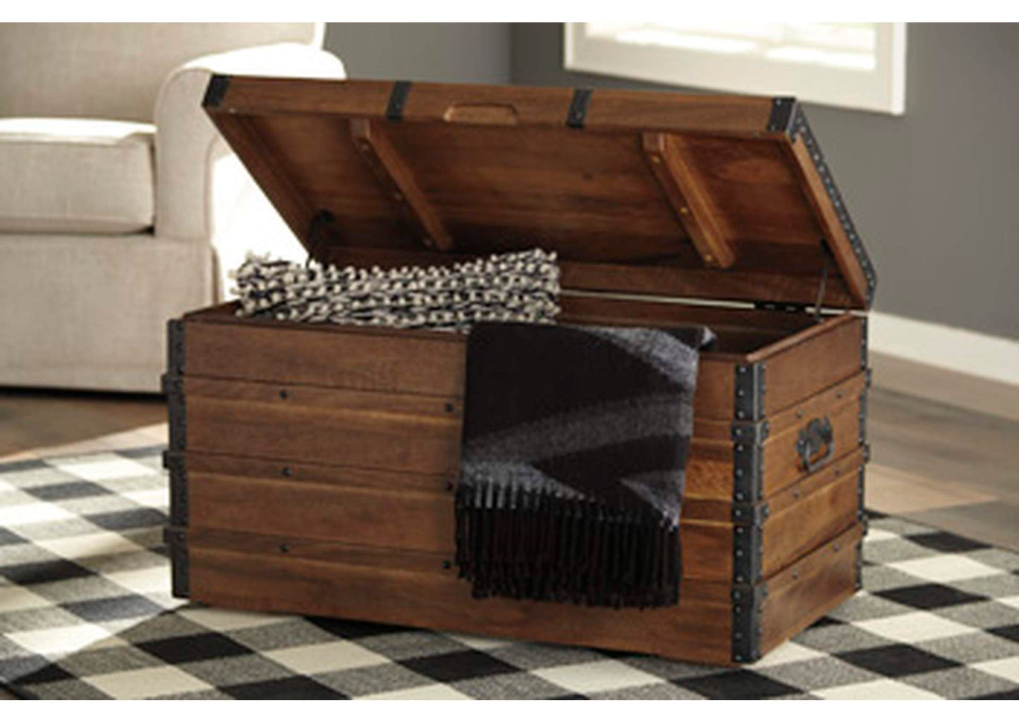 Kettleby Storage Trunk