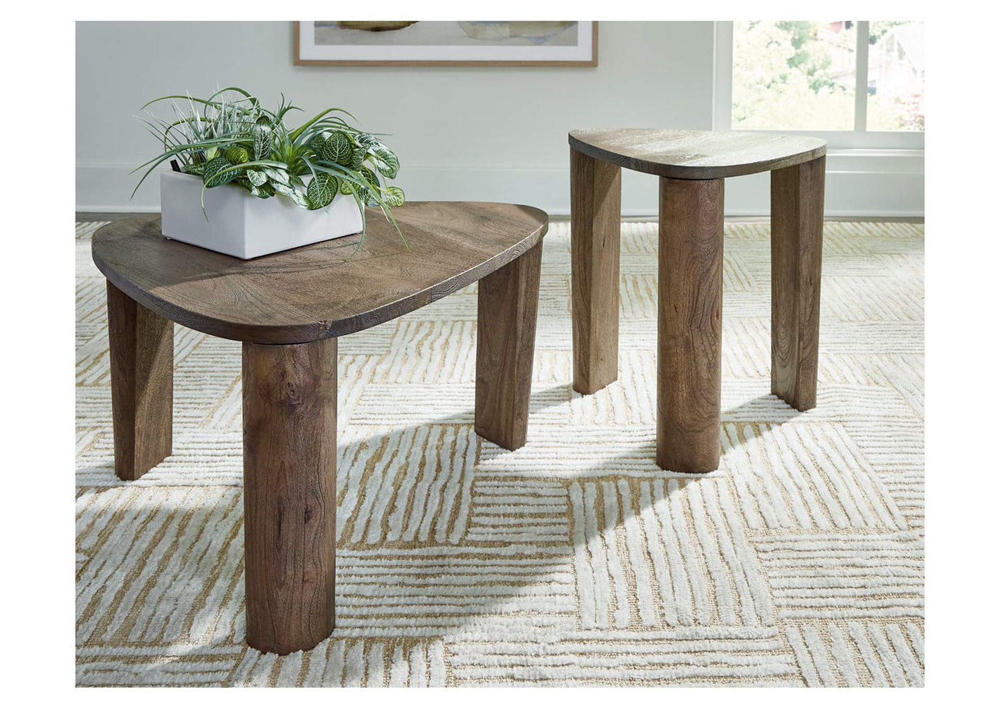 Reidport Accent Coffee Table (Set of 2)