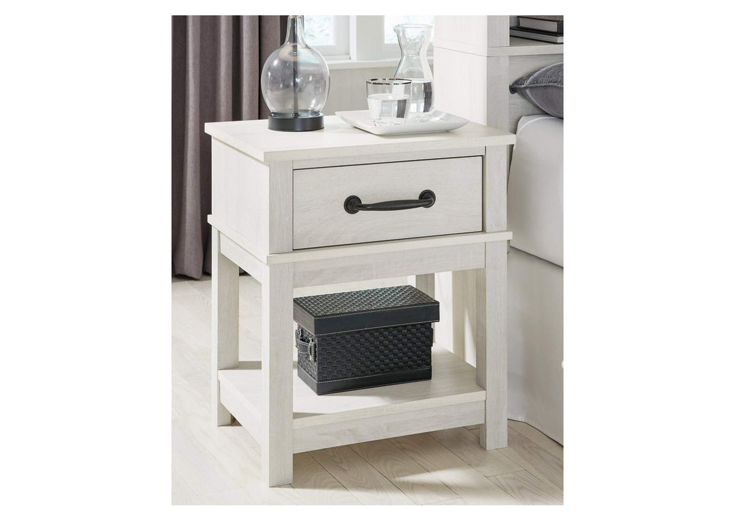 Dorrinson Nightstand