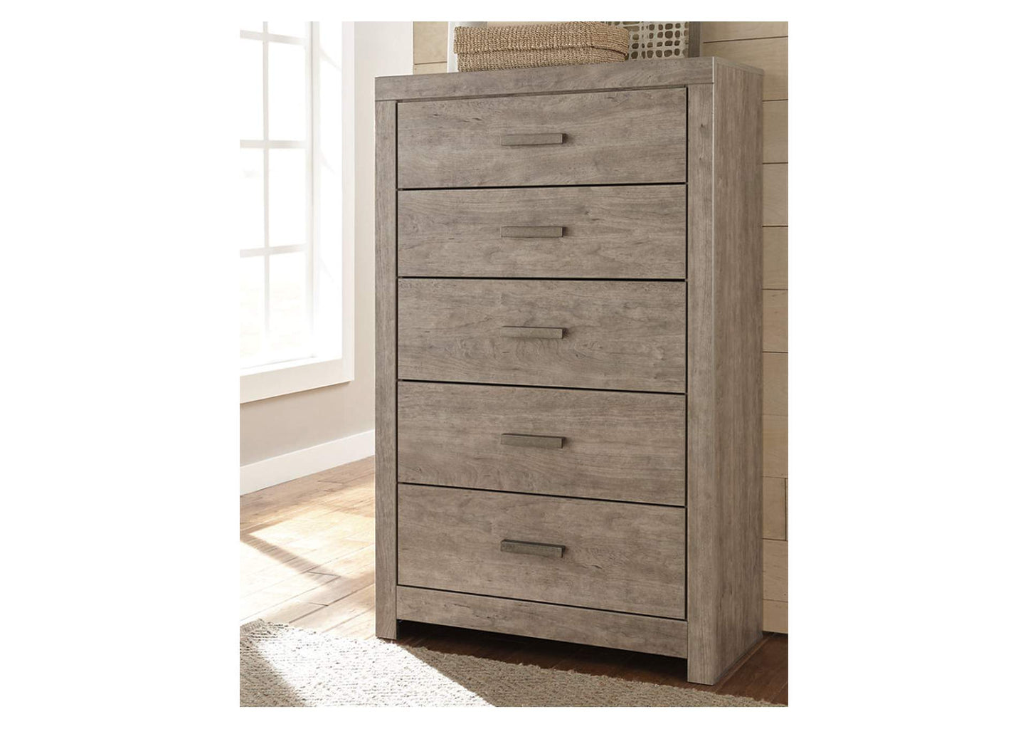 Culverbach Chest of Drawers