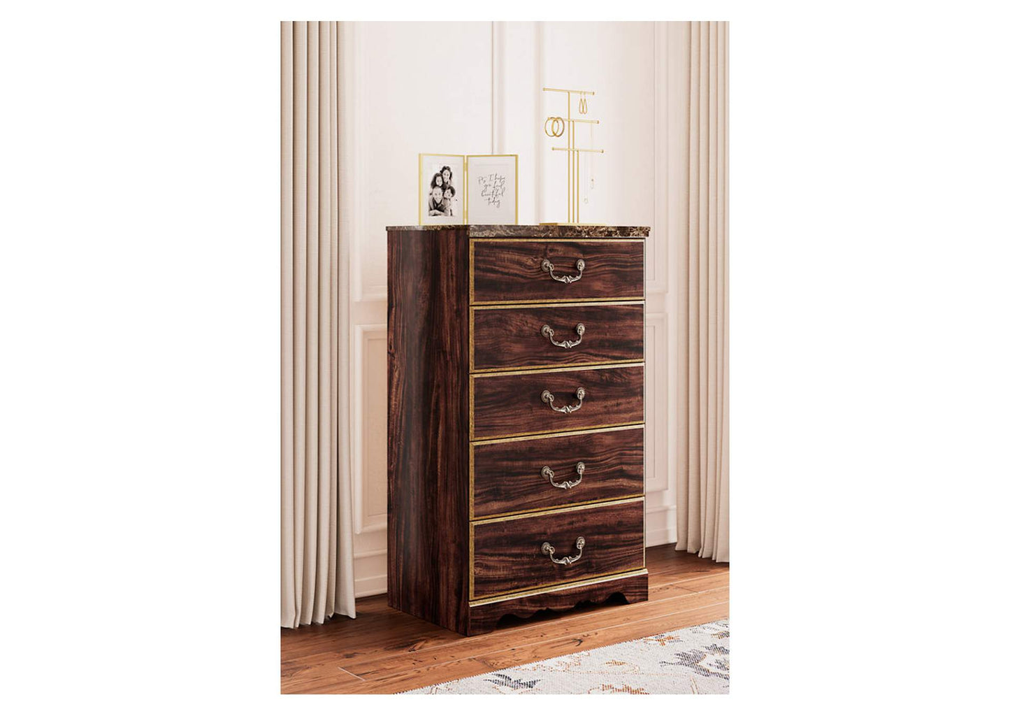 Glosmount Chest of Drawers