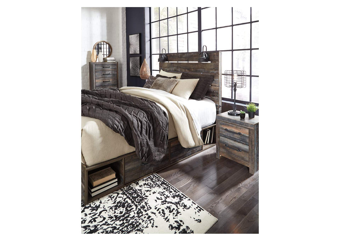 Drystan Queen Panel Bed with 4 Storage Drawers