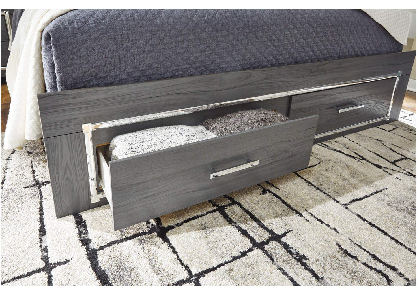 Lodanna King Panel Bed with 2 Storage Drawers