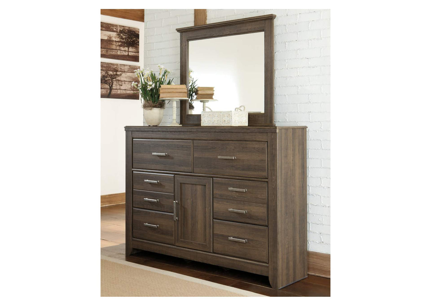 Juararo Dresser and Mirror