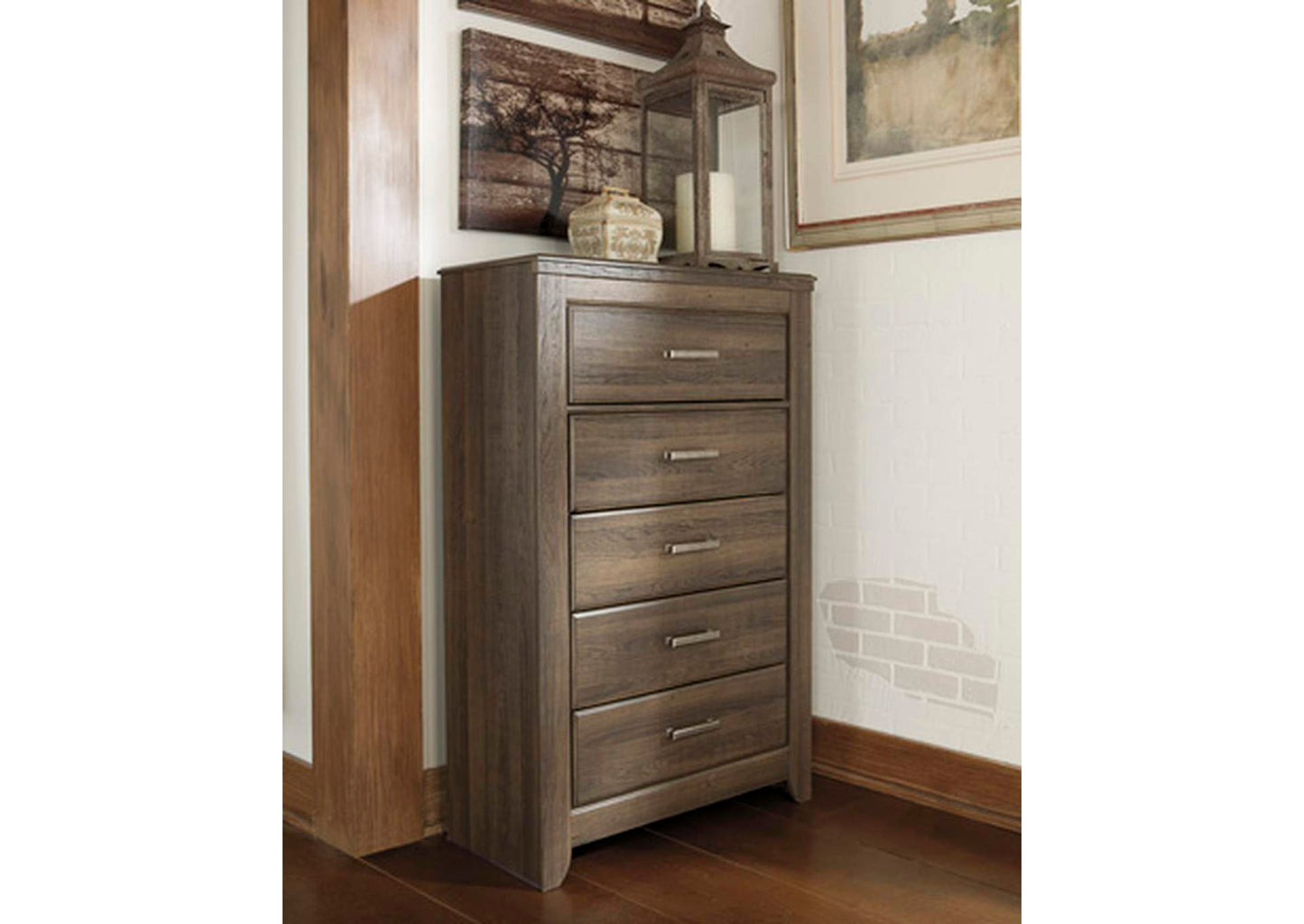 Juararo Chest of Drawers