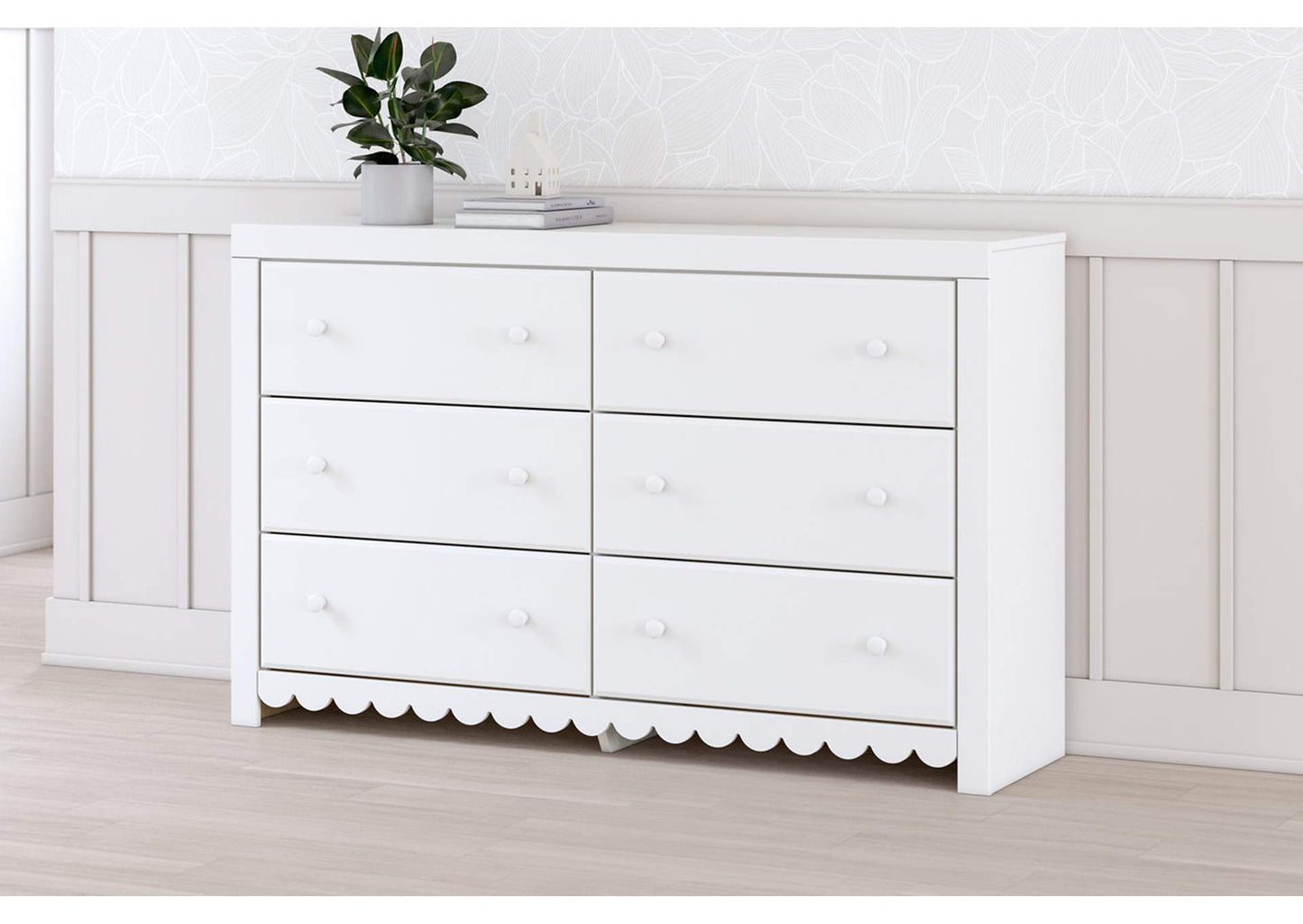 Mollviney Dresser