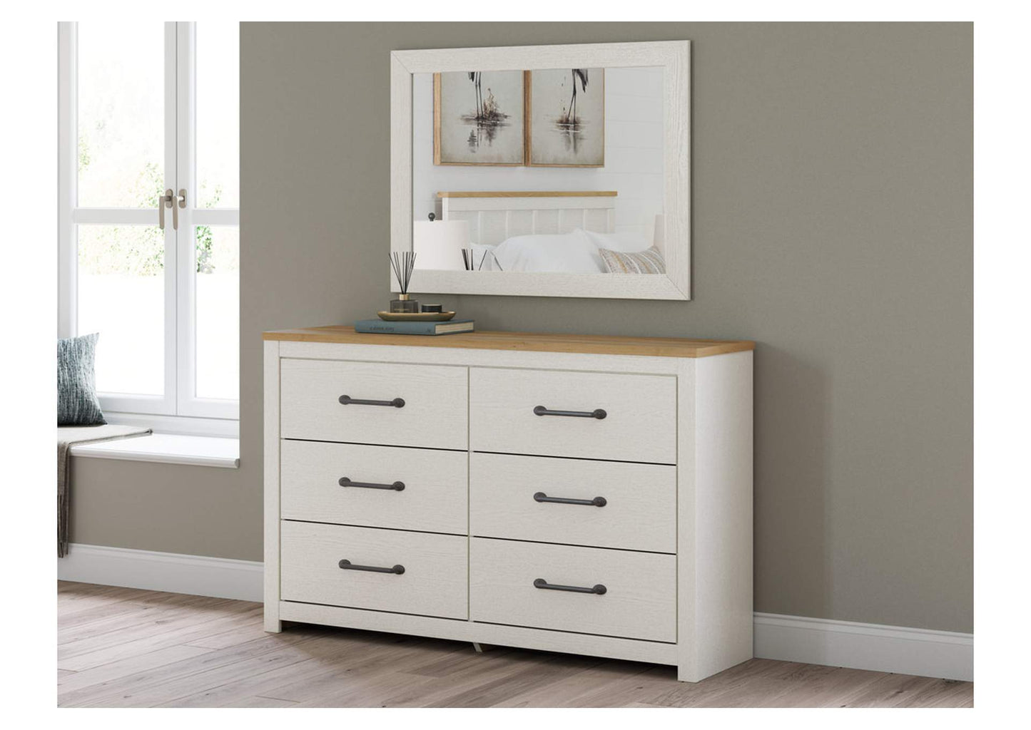 Linnocreek Dresser and Mirror