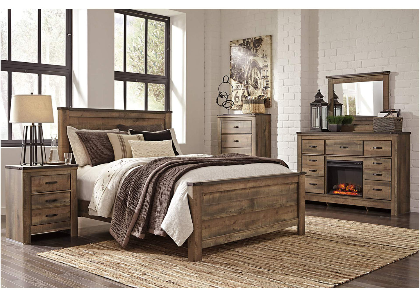 Trinell Queen Panel Bed