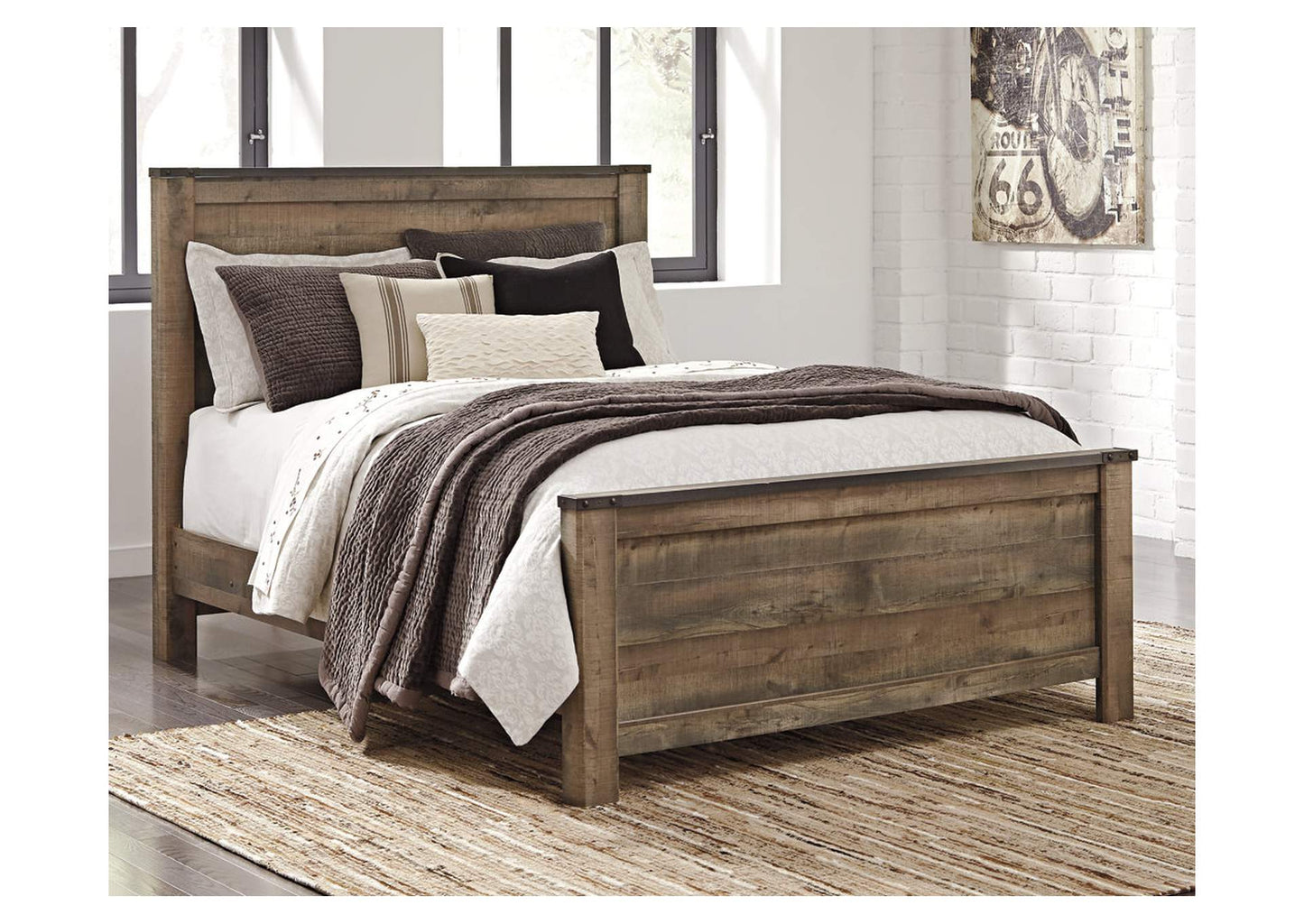 Trinell Queen Panel Bed