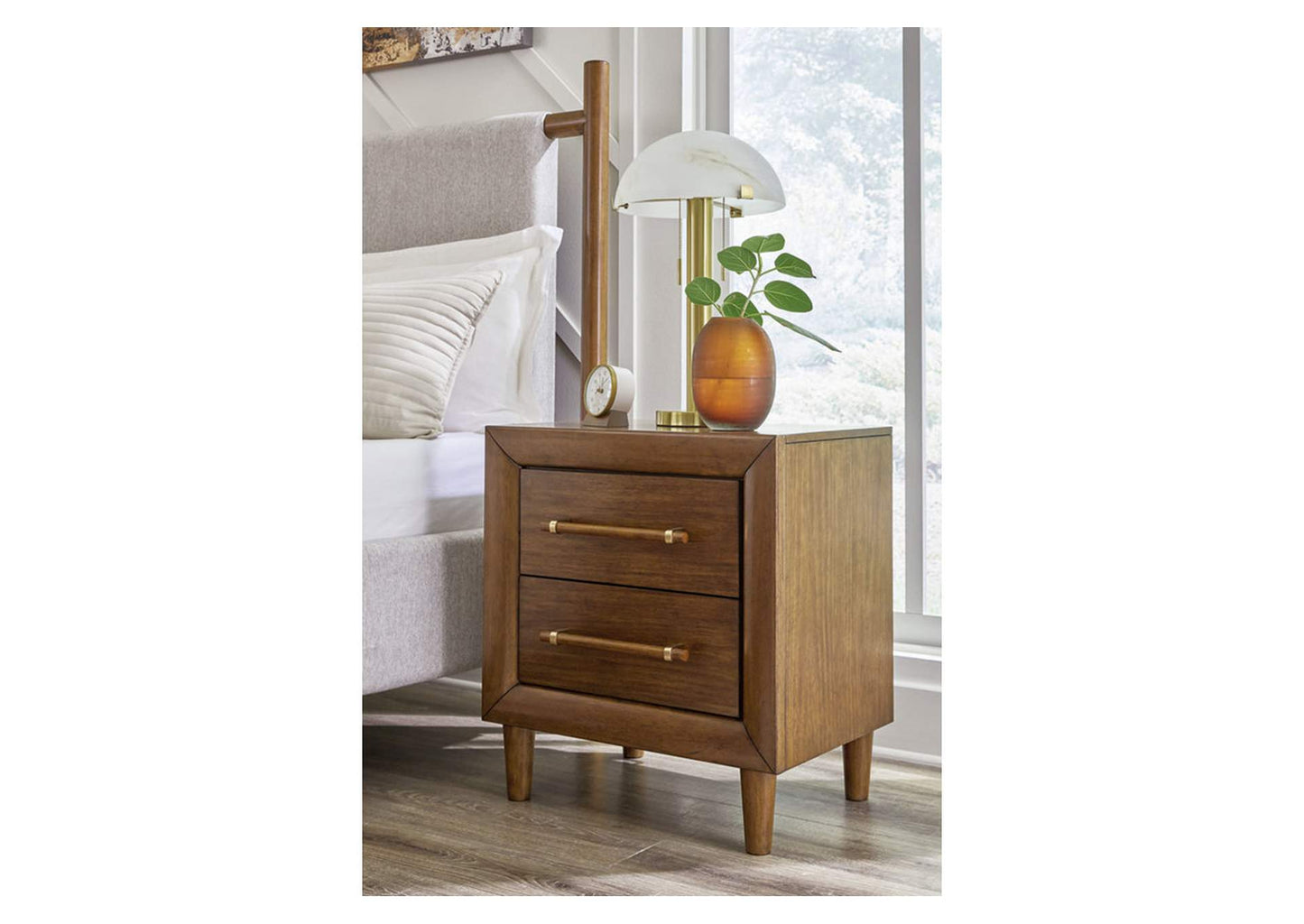 Lyncott Nightstand