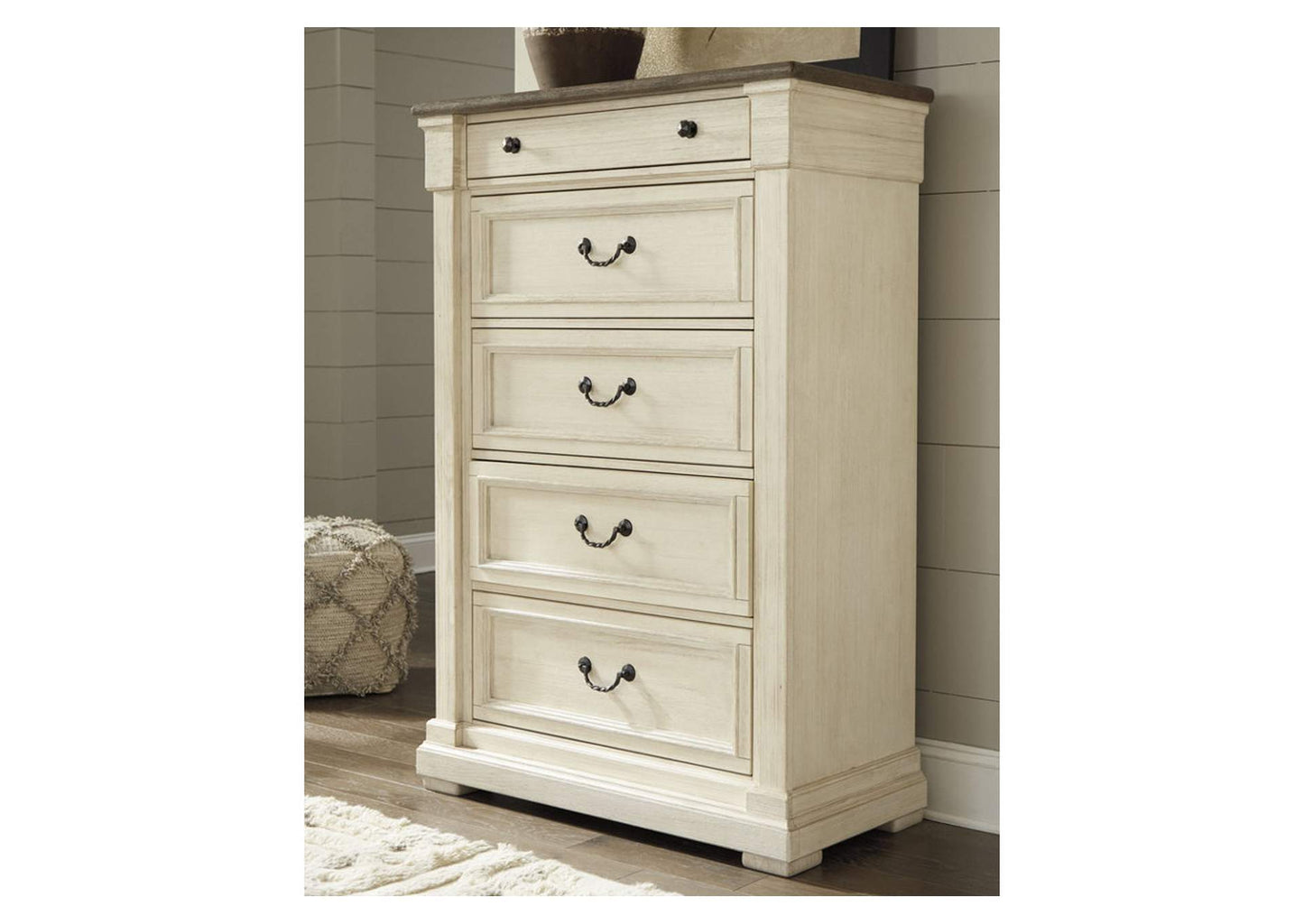 Bolanburg Chest of Drawers