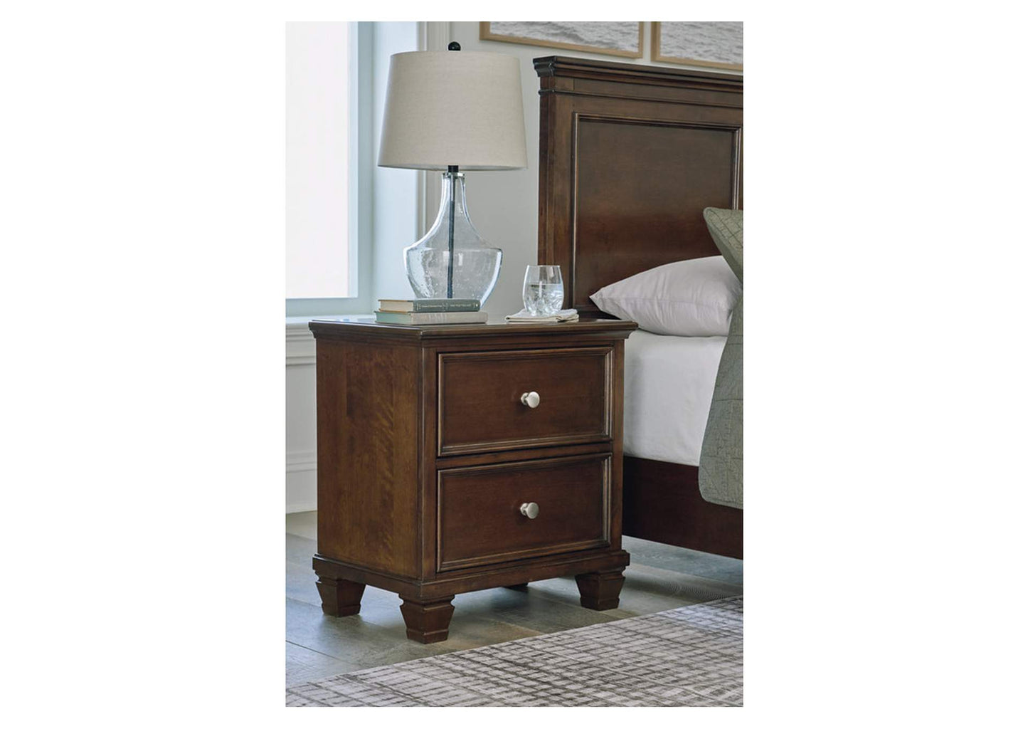 Danabrin Nightstand