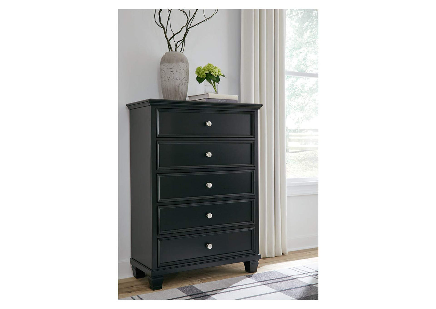 Lanolee Chest of Drawers