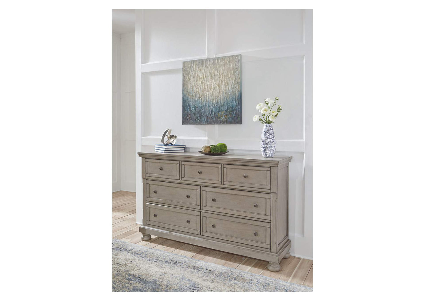 Lettner Dresser