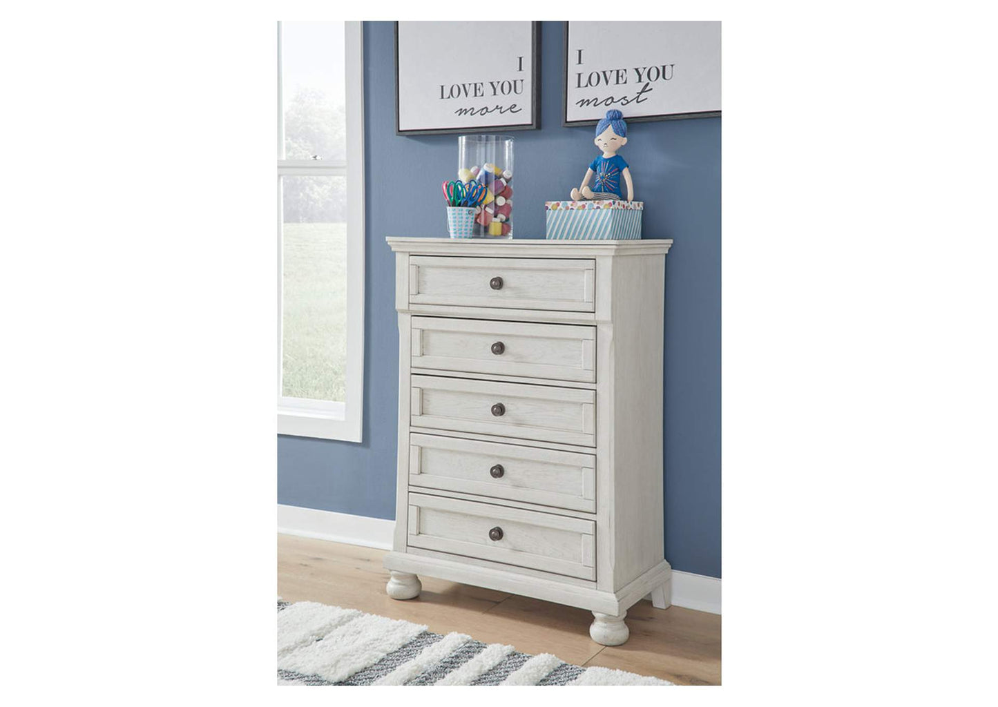 Robbinsdale Chest of Drawers