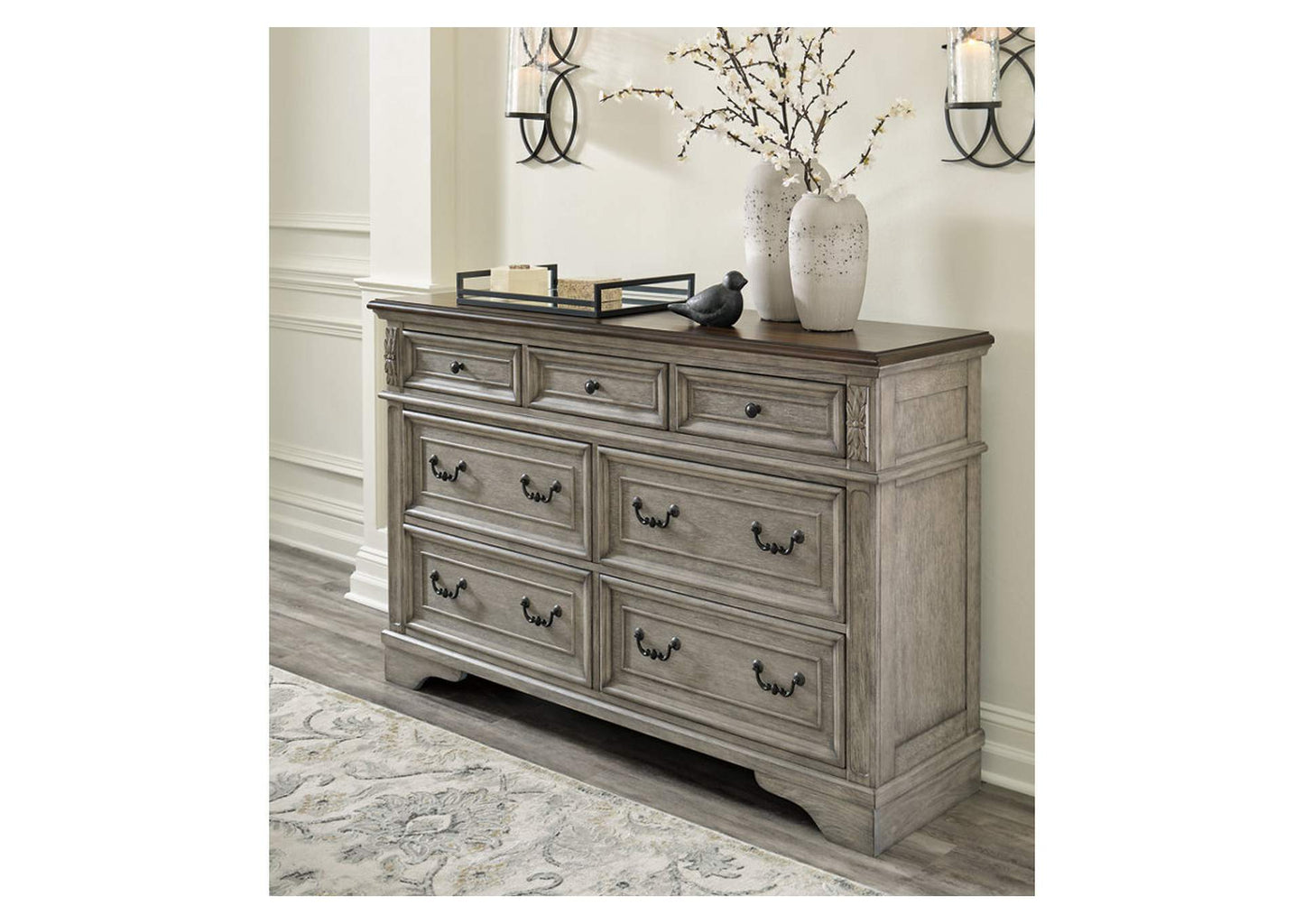 Lodenbay Dresser