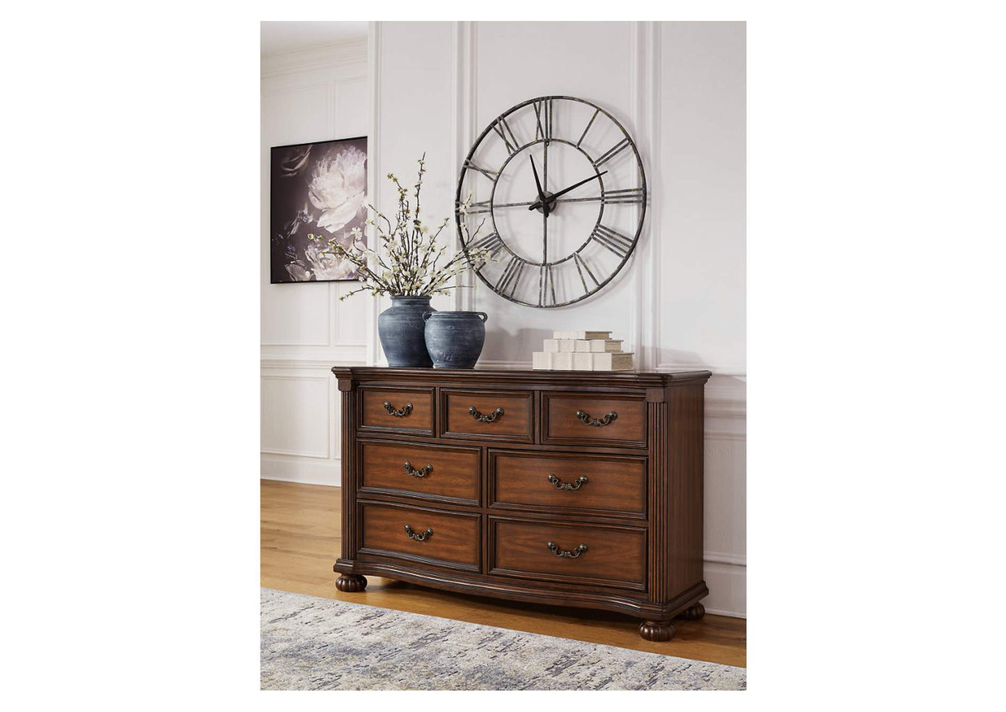 Lavinton Dresser