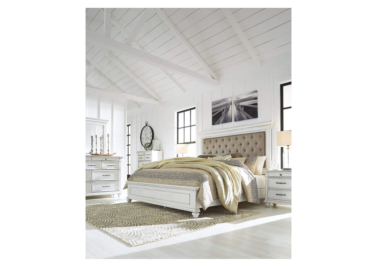 Kanwyn California King Panel Bed