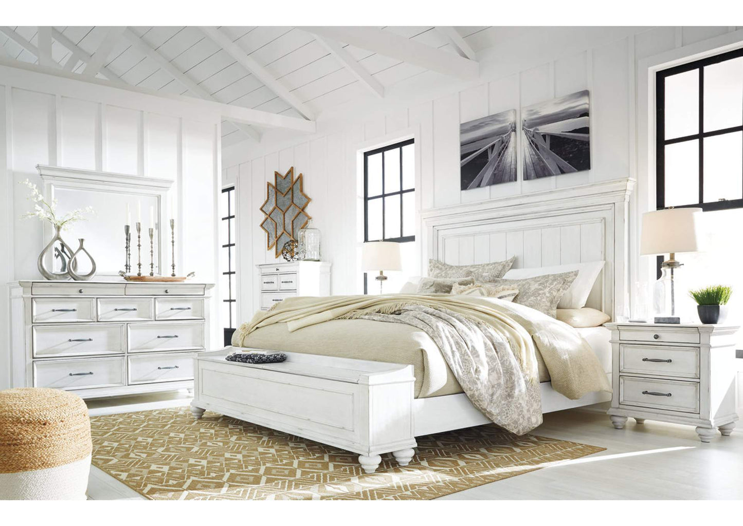 Kanwyn Queen Panel Bed with Storage Bench