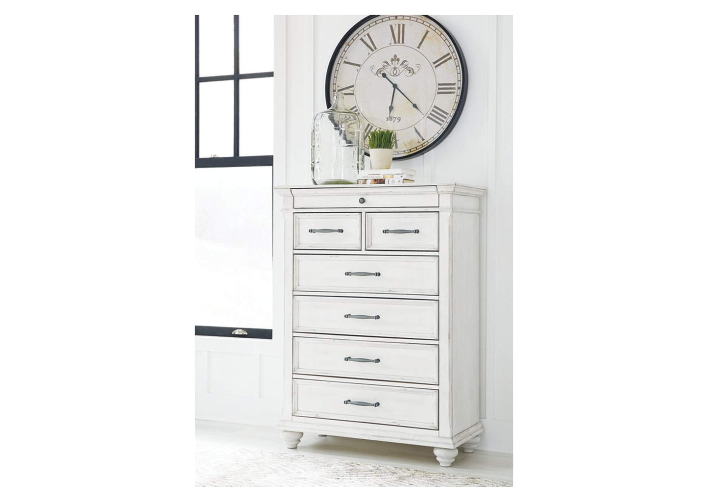 Kanwyn Chest of Drawers