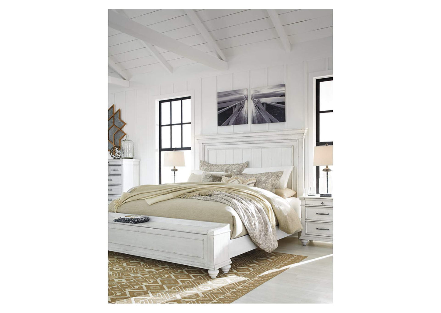 Kanwyn King Panel Bed with Storage Bench