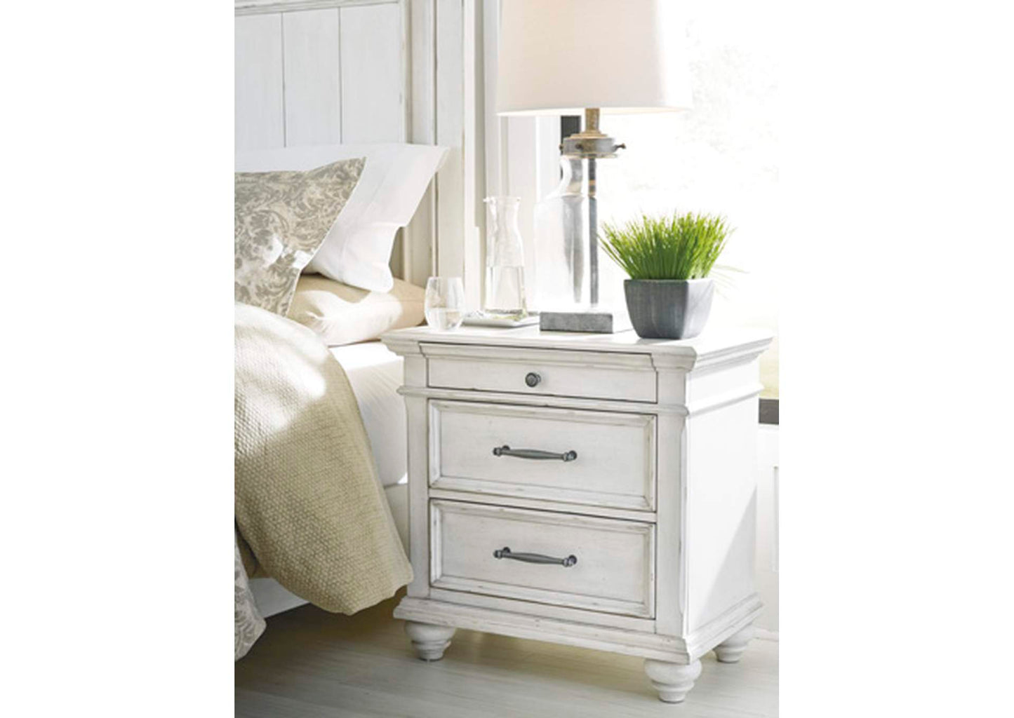 Kanwyn Nightstand