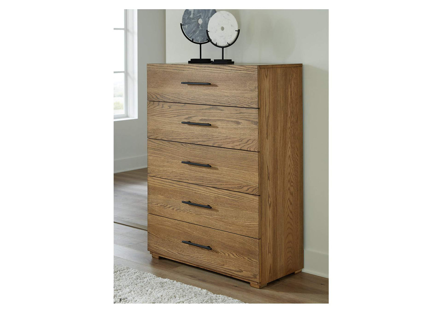 Dakmore Chest of Drawers