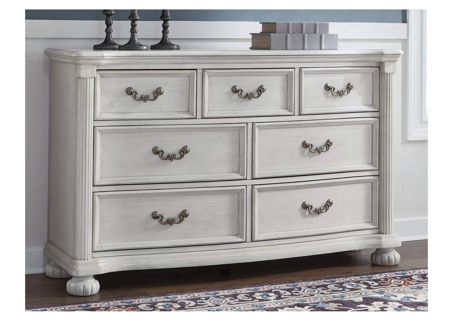 Montelaine Dresser