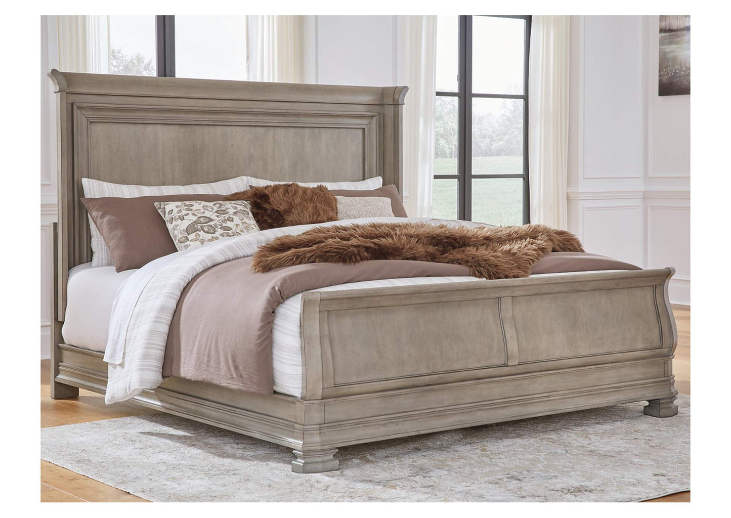 Lexorne King Sleigh Bed