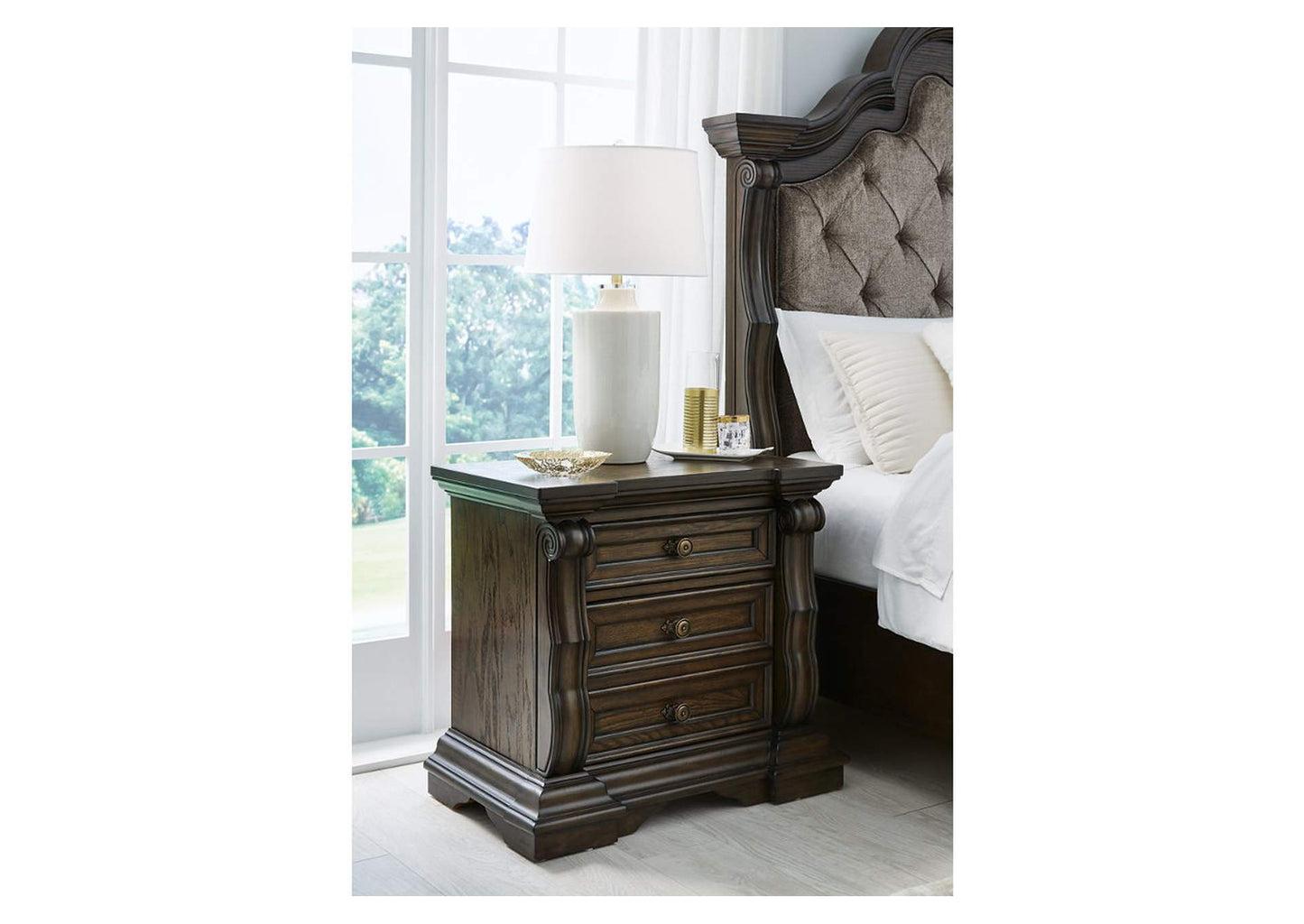 Maylee Nightstand