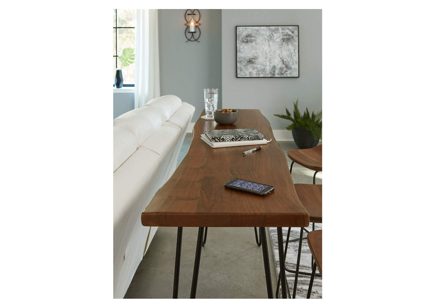 Wilinruck Counter Height Dining Table