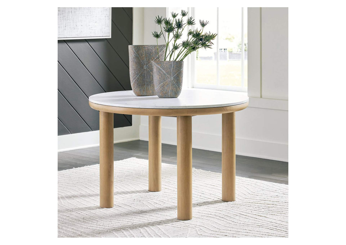 Sawdyn Dining Table