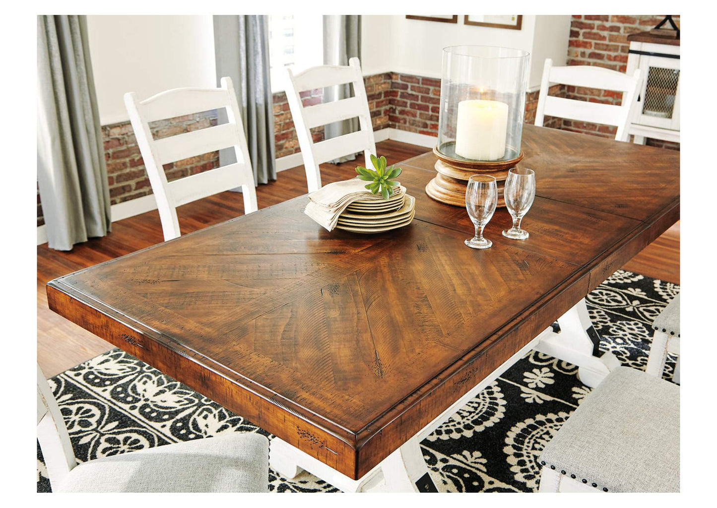 Valebeck Dining Table