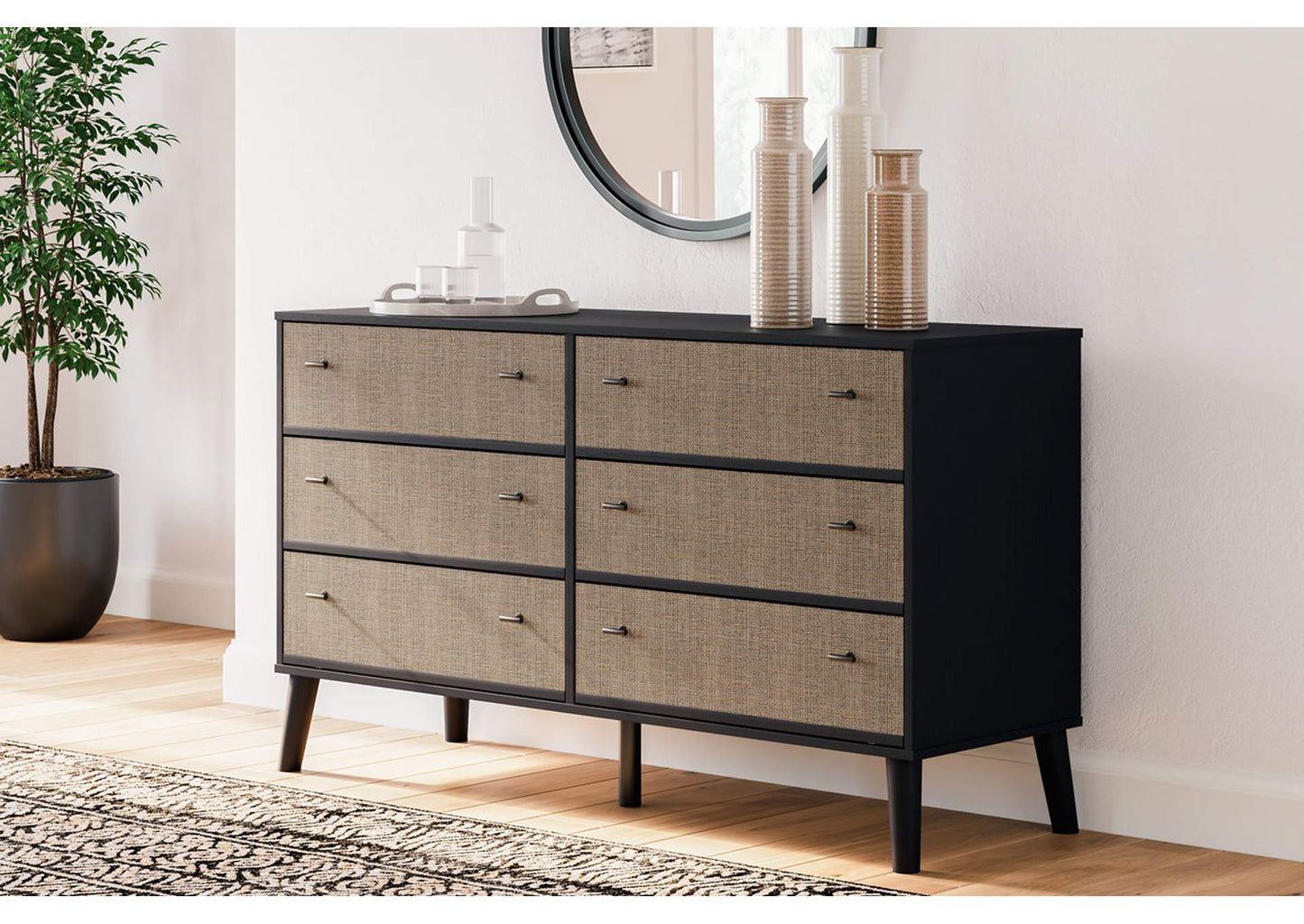 Charlang Dresser