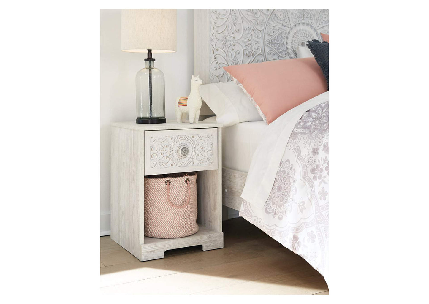 Paxberry Nightstand