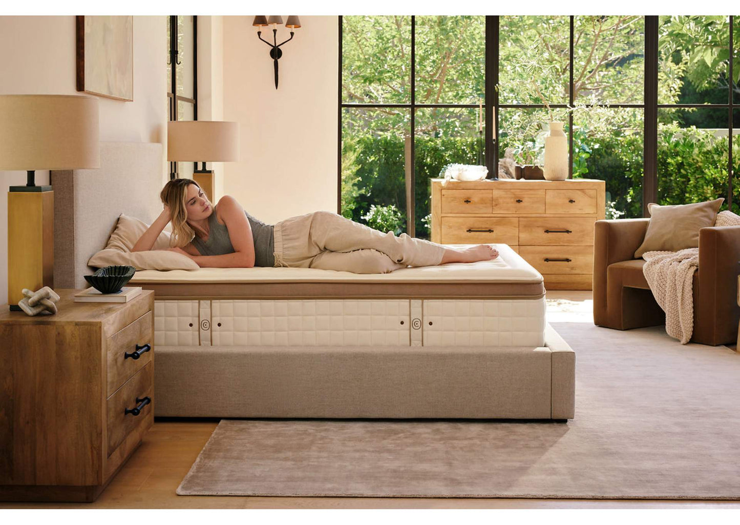 Cloverlane Hybrid Medium King Mattress