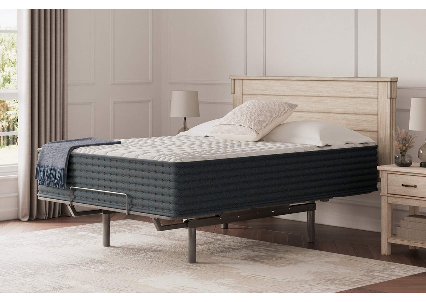 Hybrid 1300 Queen Mattress