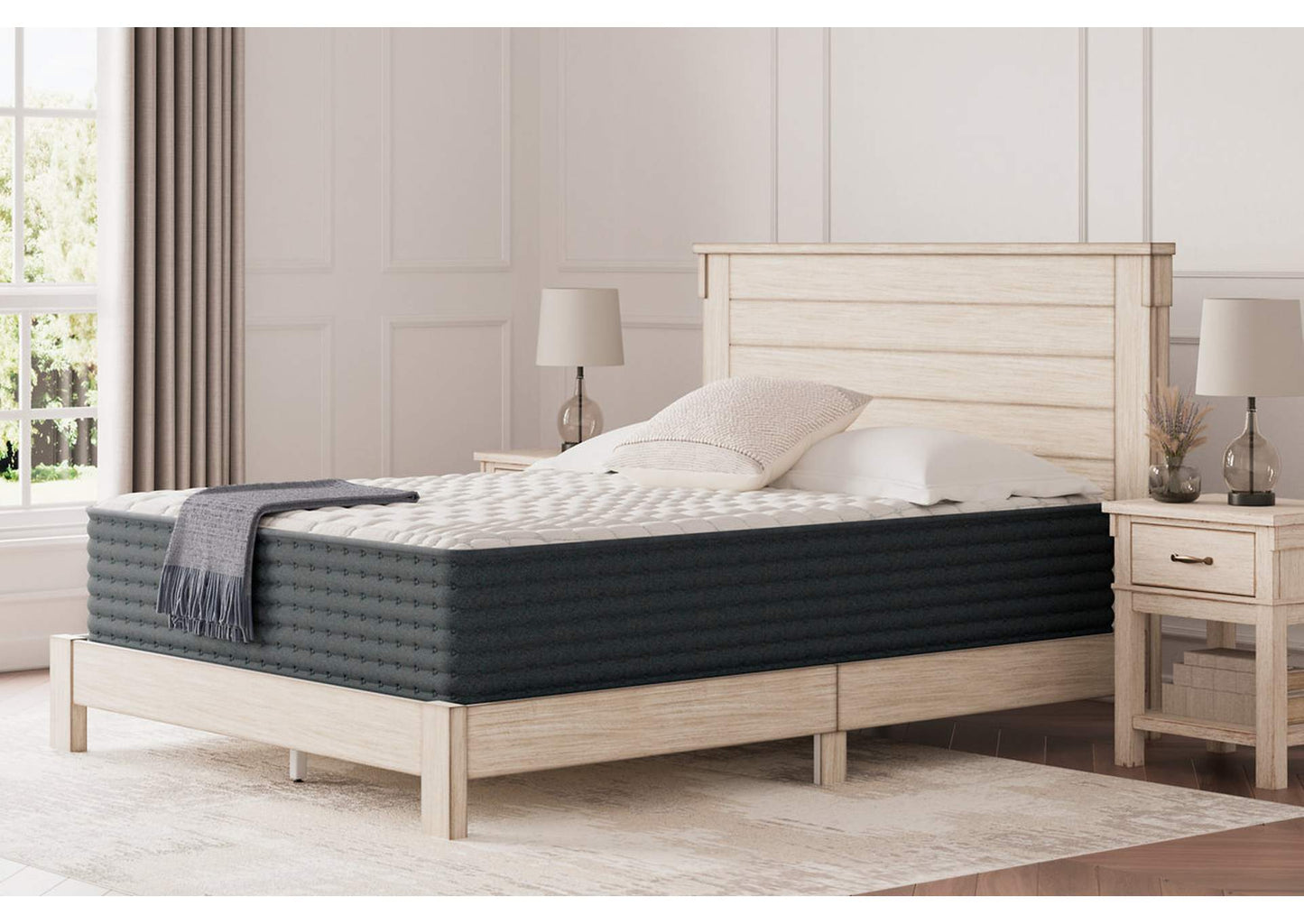 Hybrid 1300 Queen Mattress