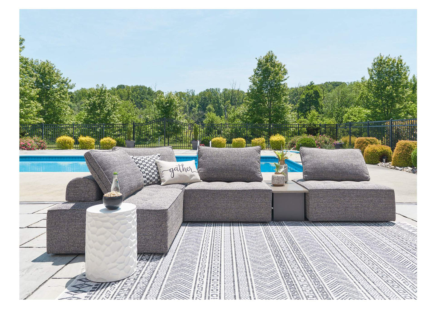 Bree Zee 5-Piece Outdoor Sectional